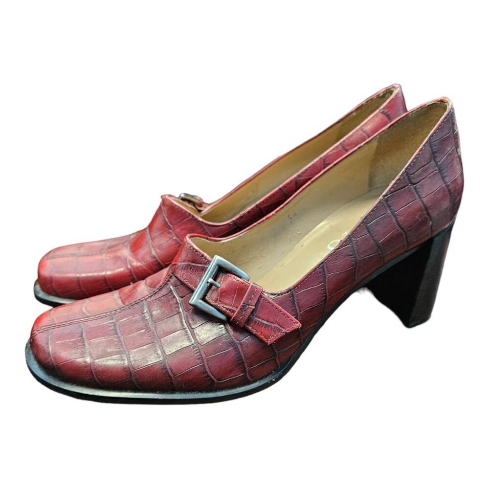 Franco Sarto Red Leather Textured Heels Size 7.5